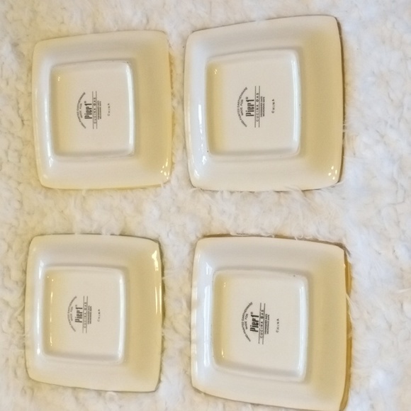 Pier 1 4 pc Cucina Appetizer/ dessert plates - Picture 2 of 14